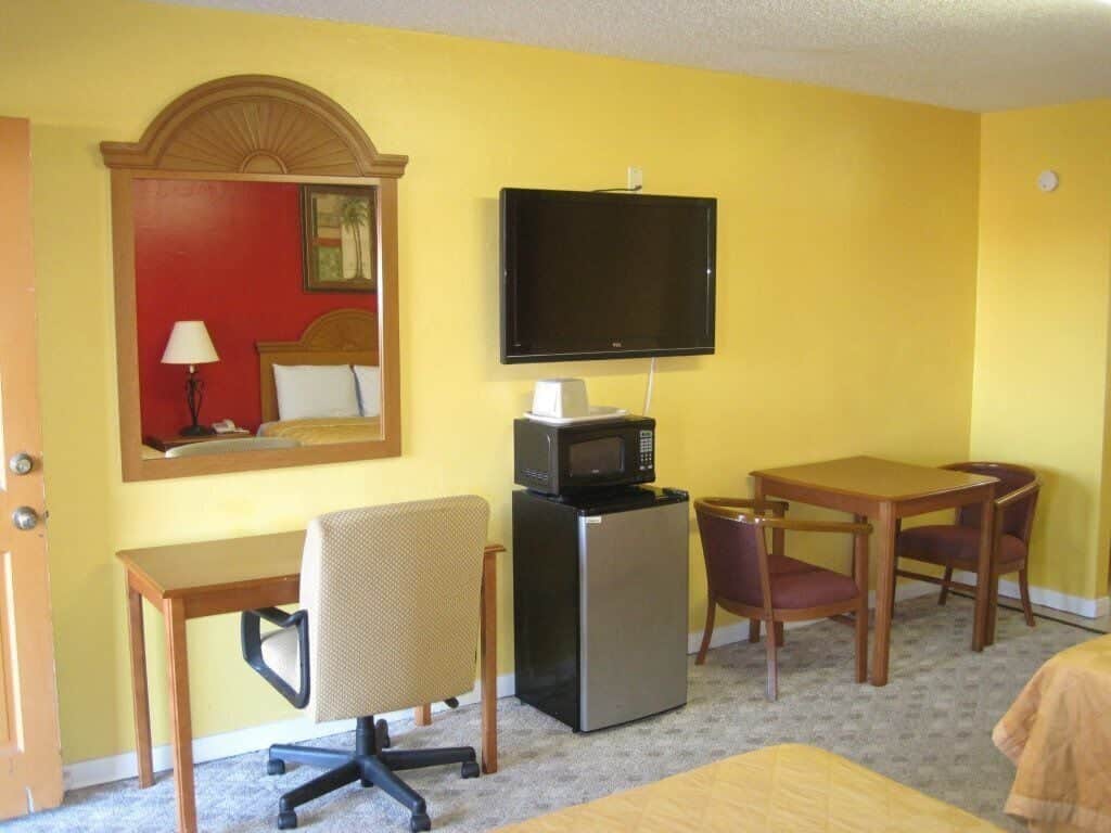 Bestway Inn