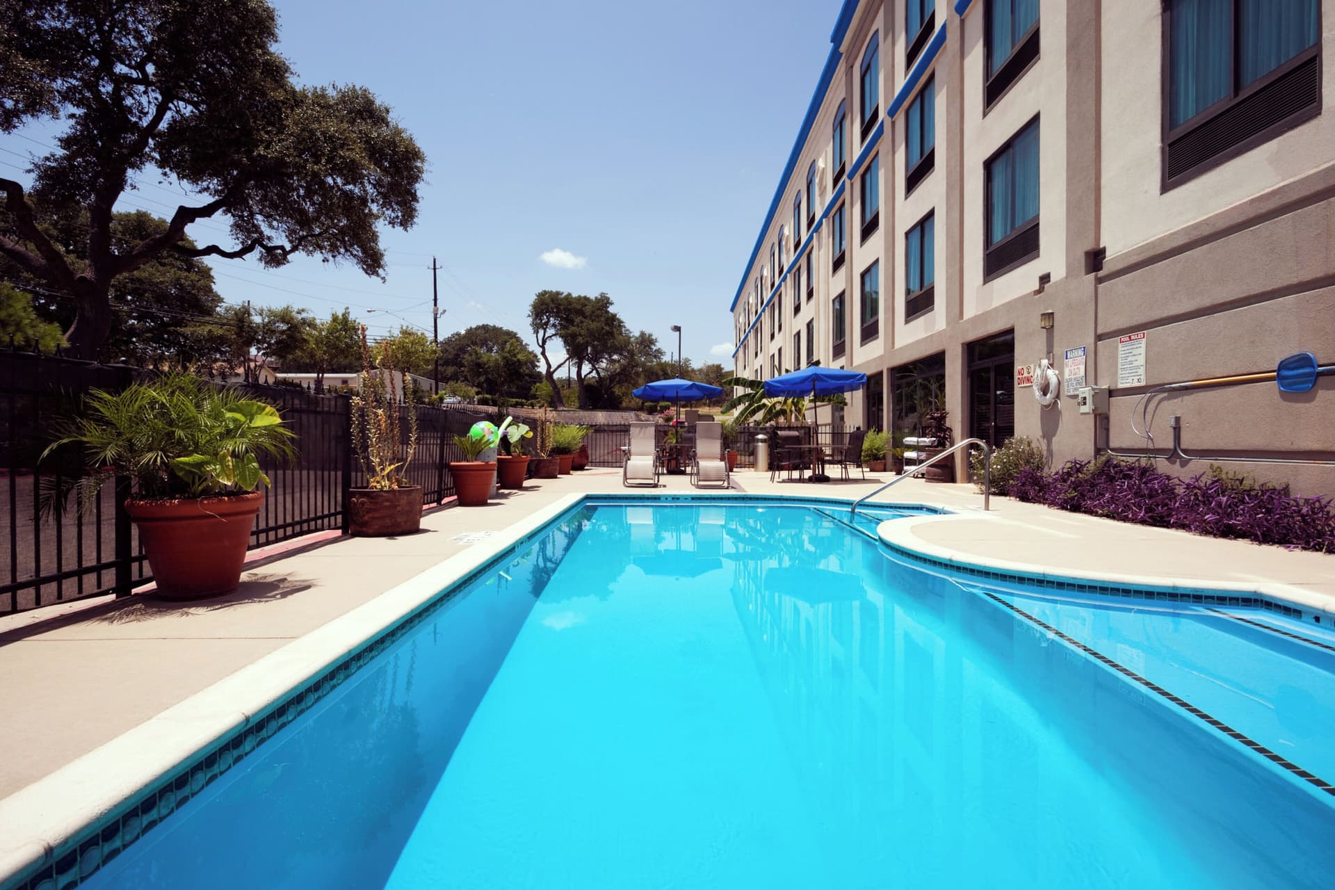 Holiday Inn Express & Suites Austin North Central by IHG