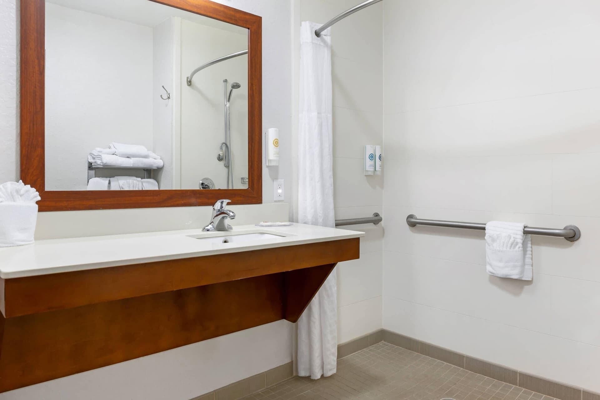 Comfort Inn & Suites Orlando North