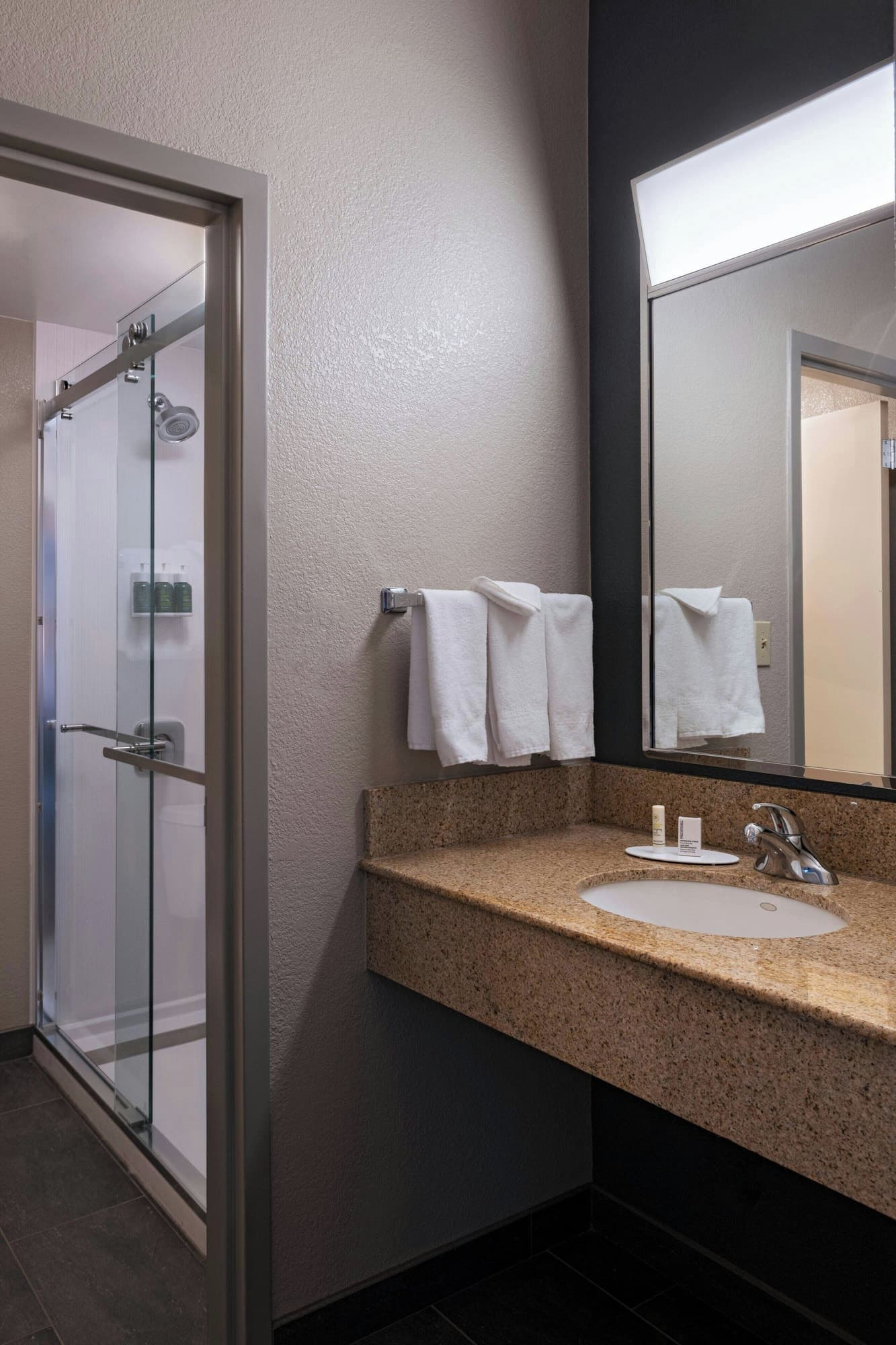 Courtyard by Marriott San Antonio Airport