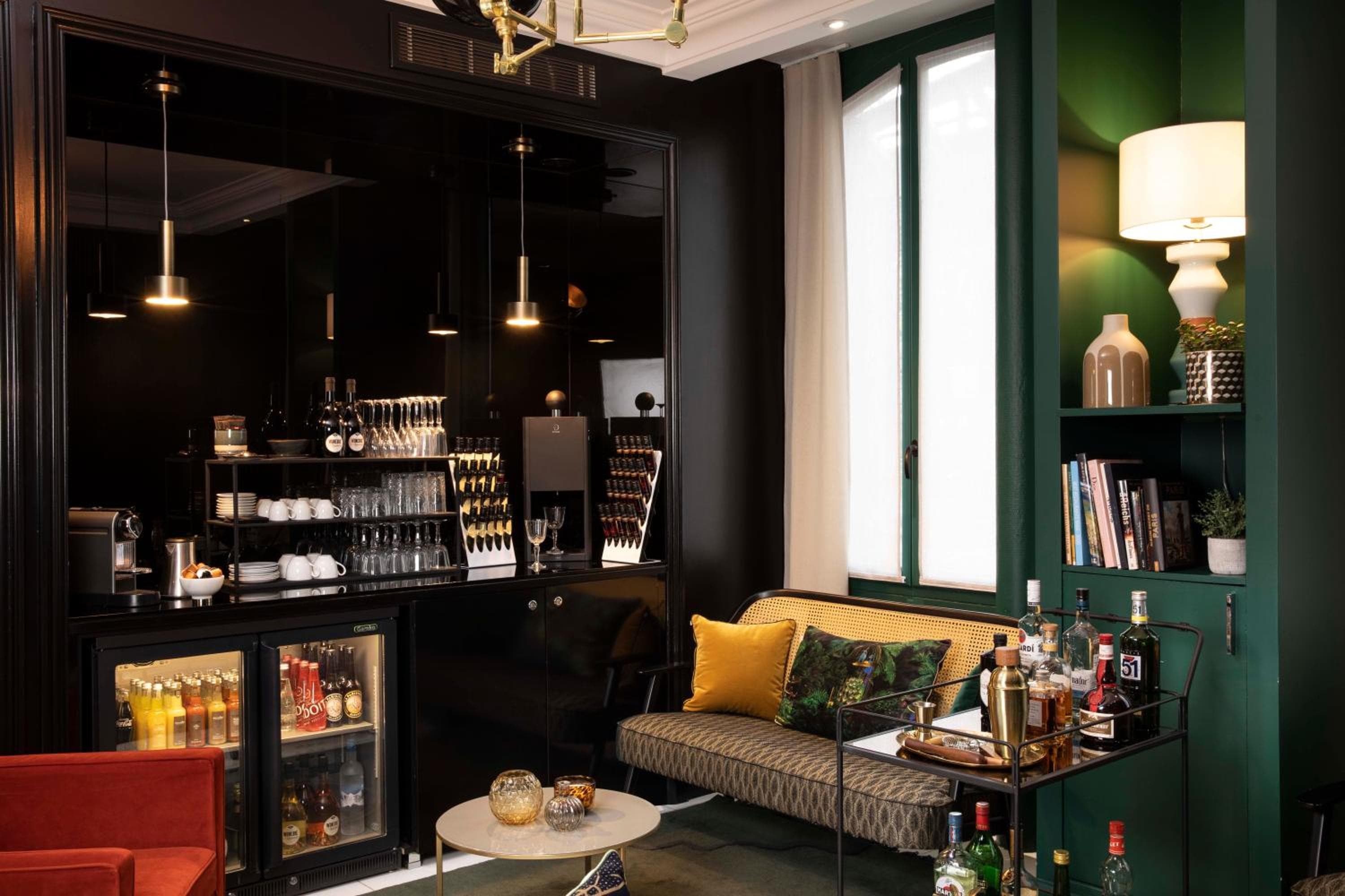 First Hôtel Paris Tour Eiffel