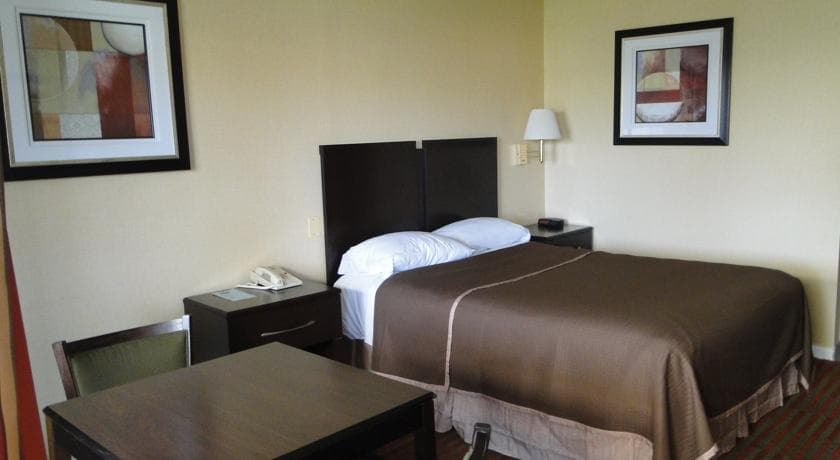Howard Johnson Express Inn - Rocky Hill