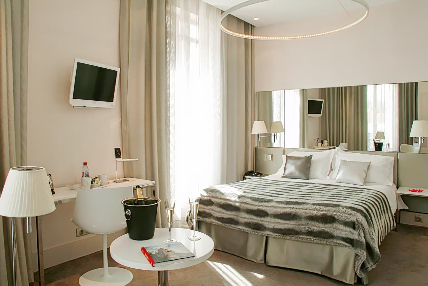 Le Cesar Hôtel