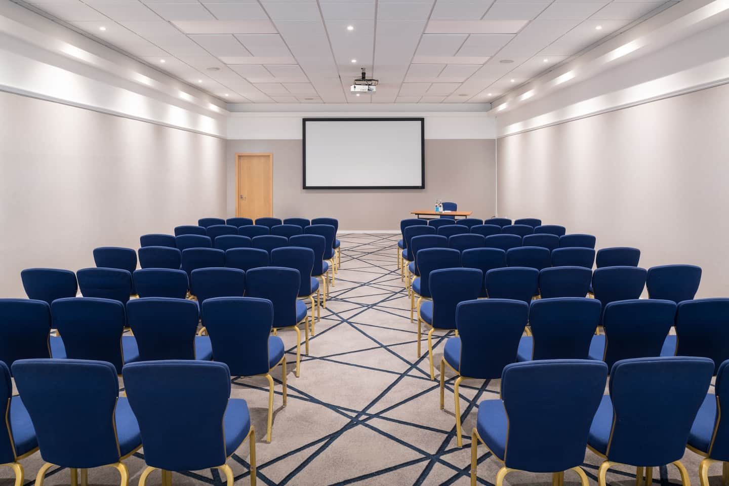 Renaissance London Heathrow Hotel