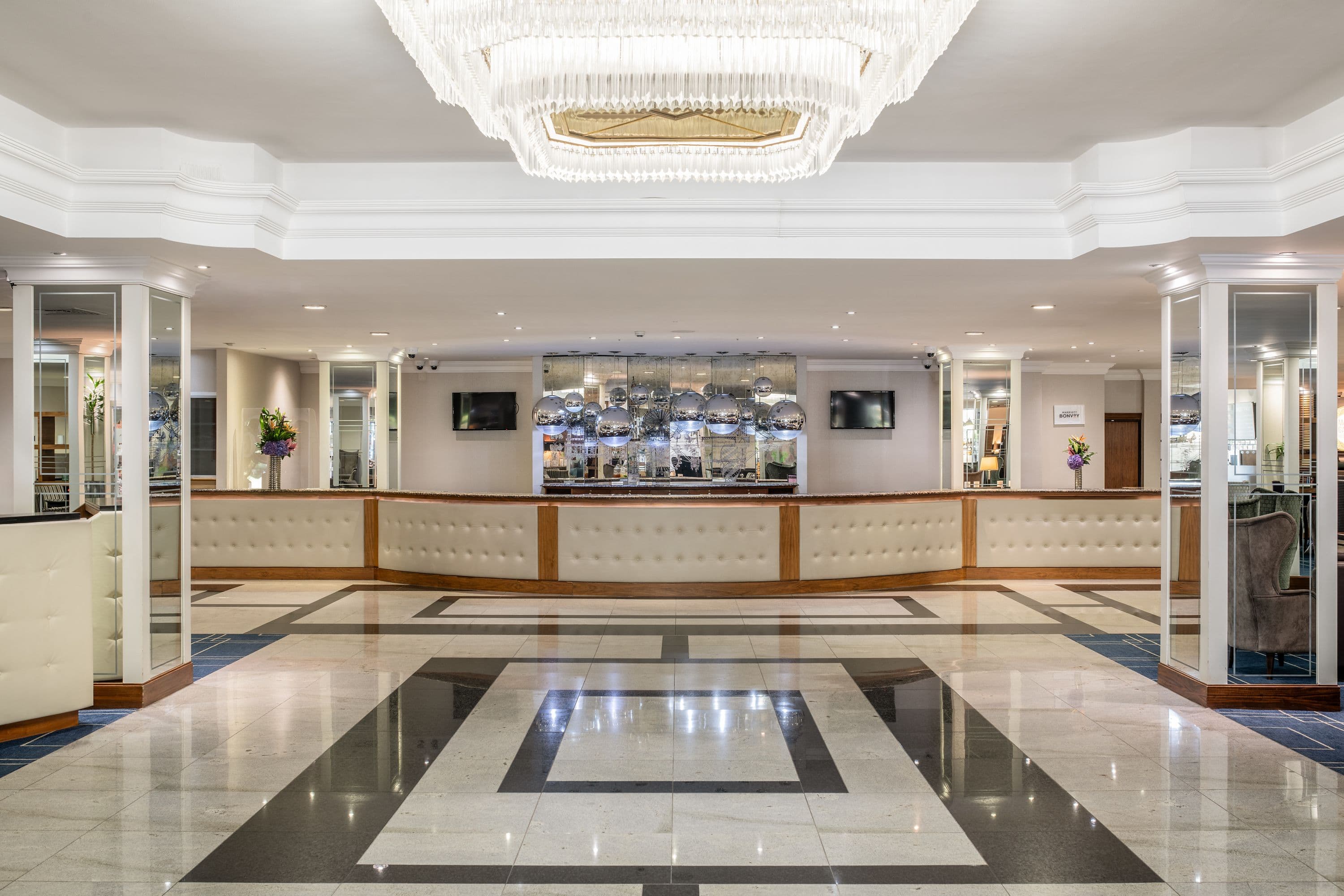 Renaissance London Heathrow Hotel