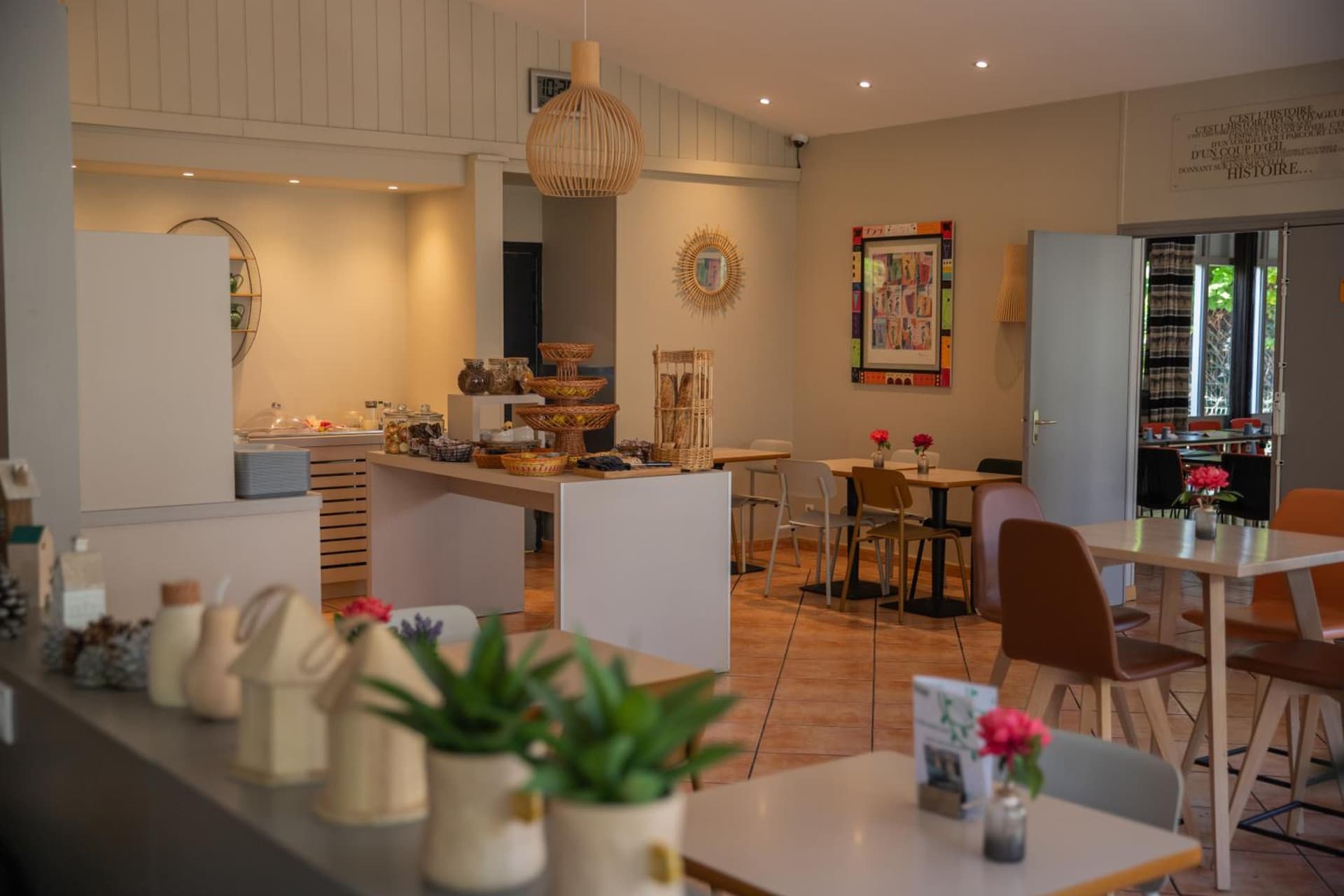 Brit Hotel Confort Nîmes Ouest