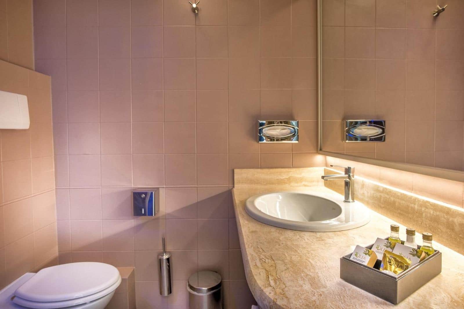 Guesia Village Hotel & Spa
