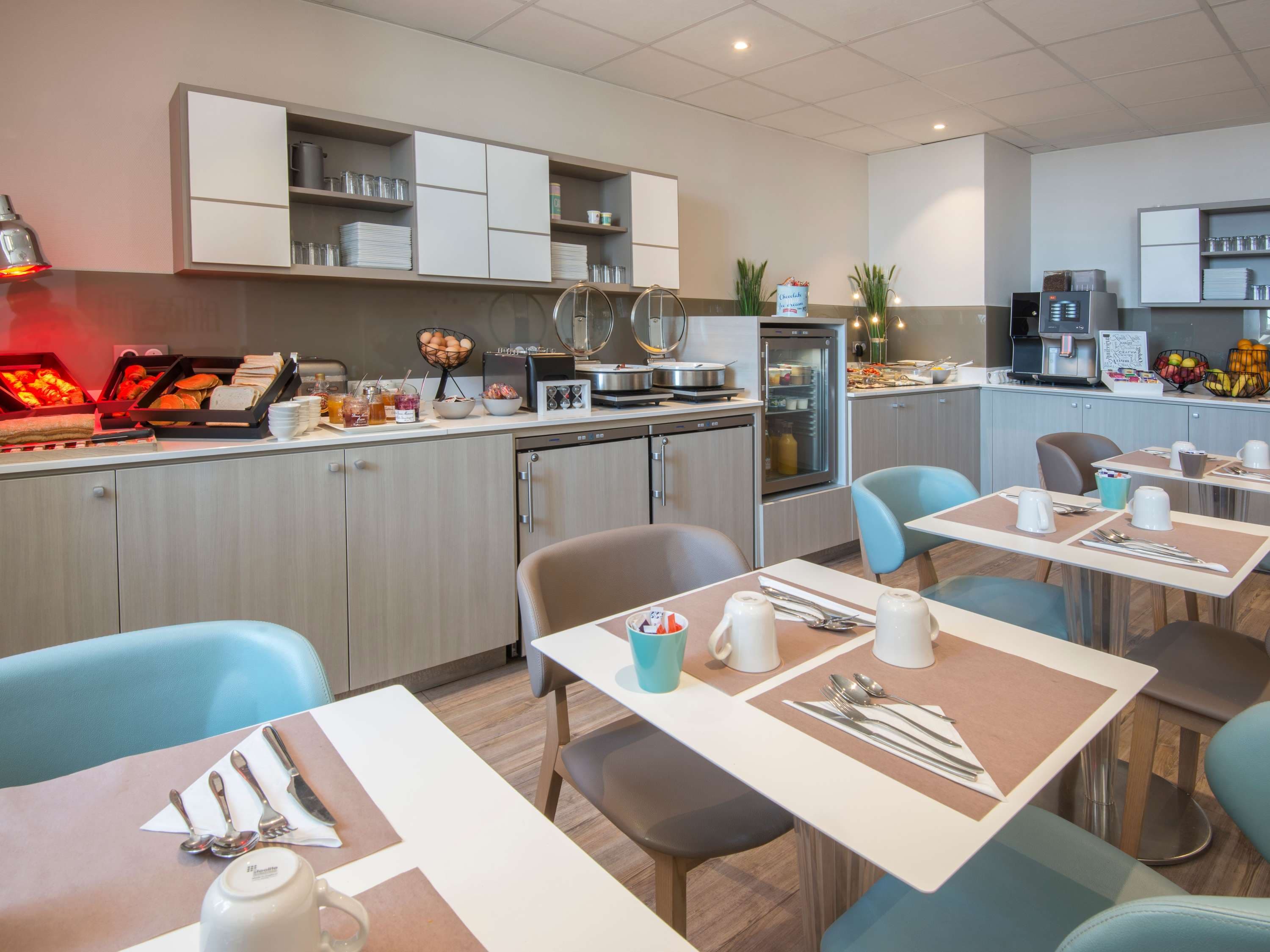 Mercure Nice Marche aux Fleurs Hotel