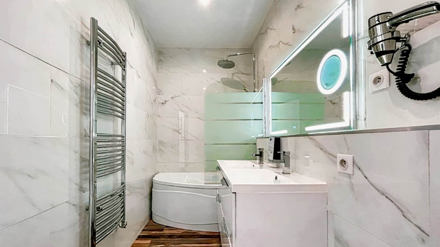 Kyriad Marseille Blancarde - Timone