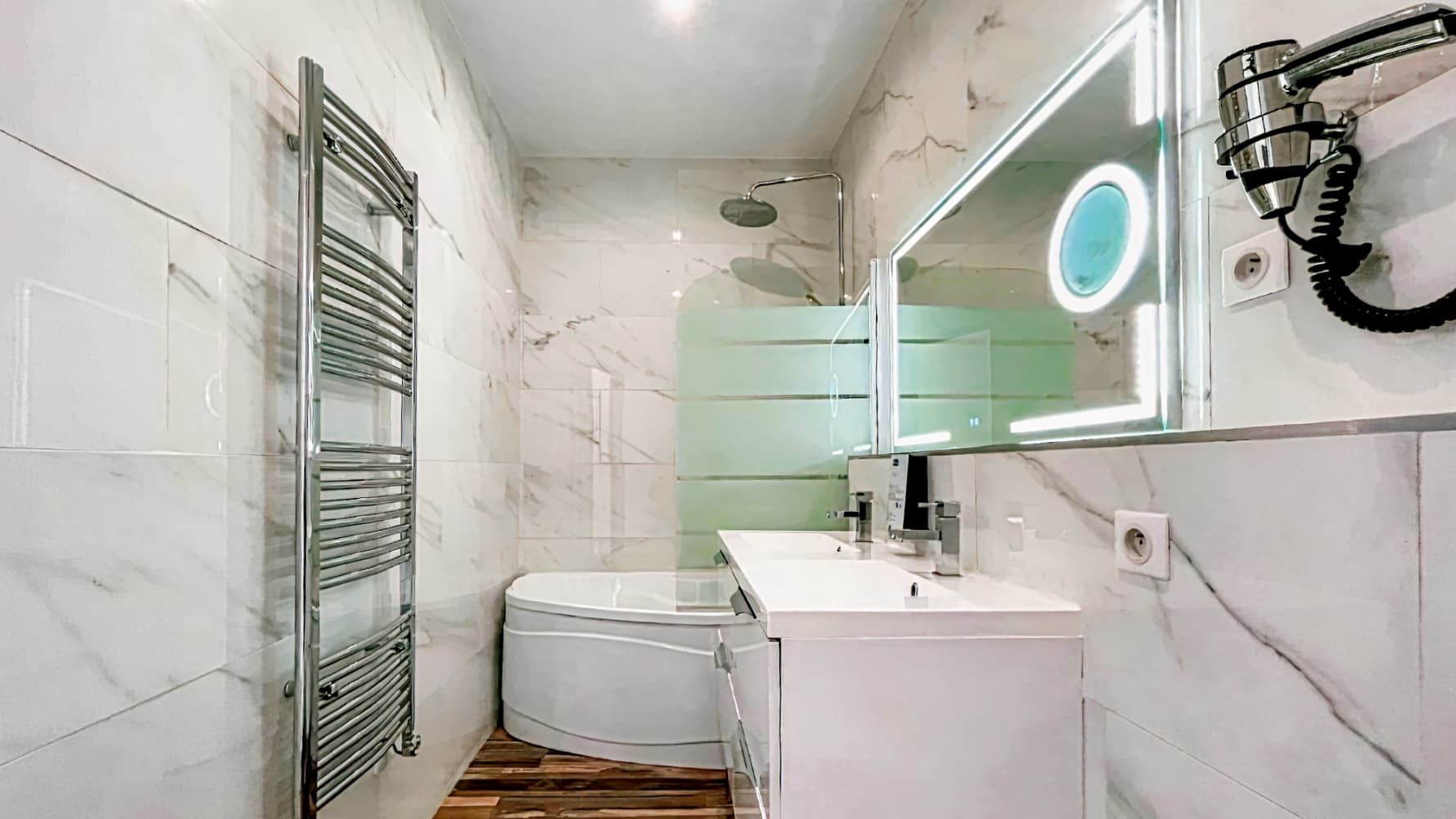 Kyriad Marseille Blancarde - Timone