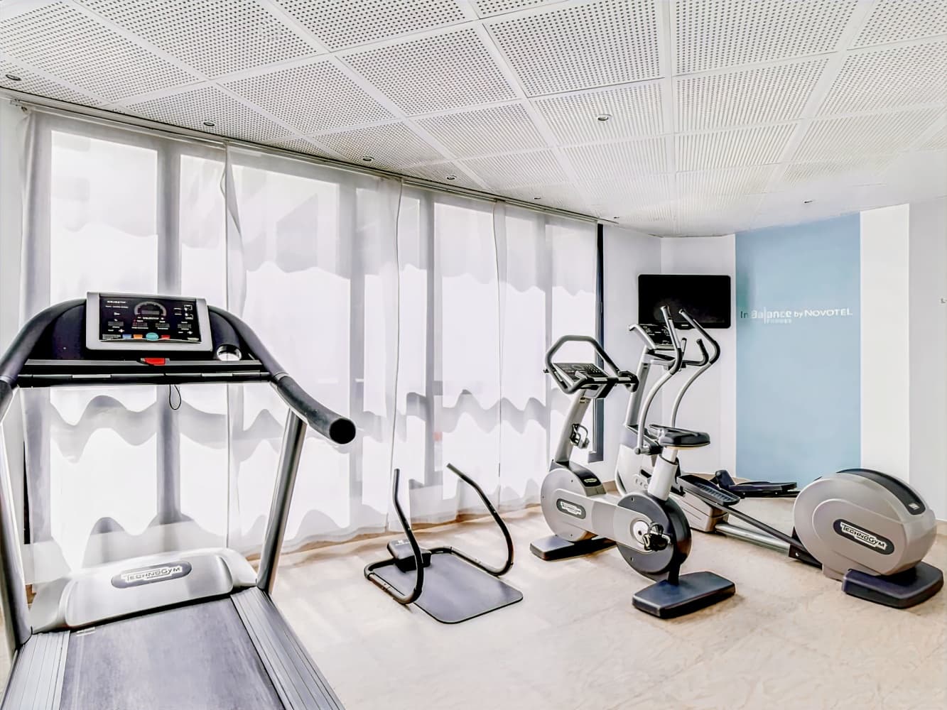 Novotel Suites Paris Stade de France hotel