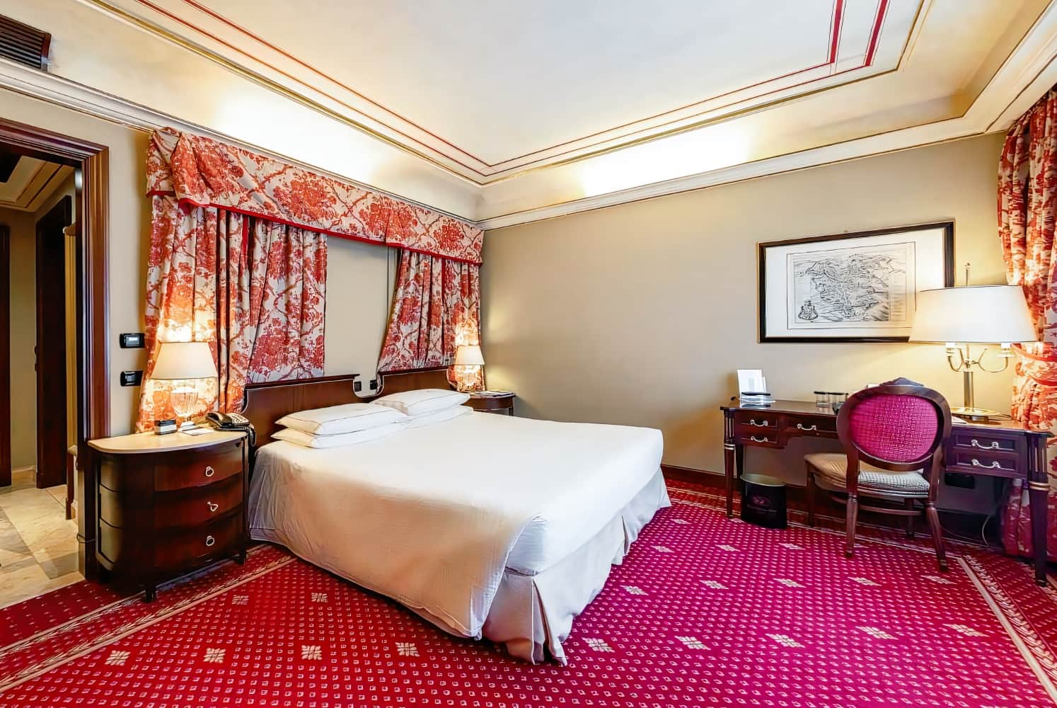 River Chateau Hotel