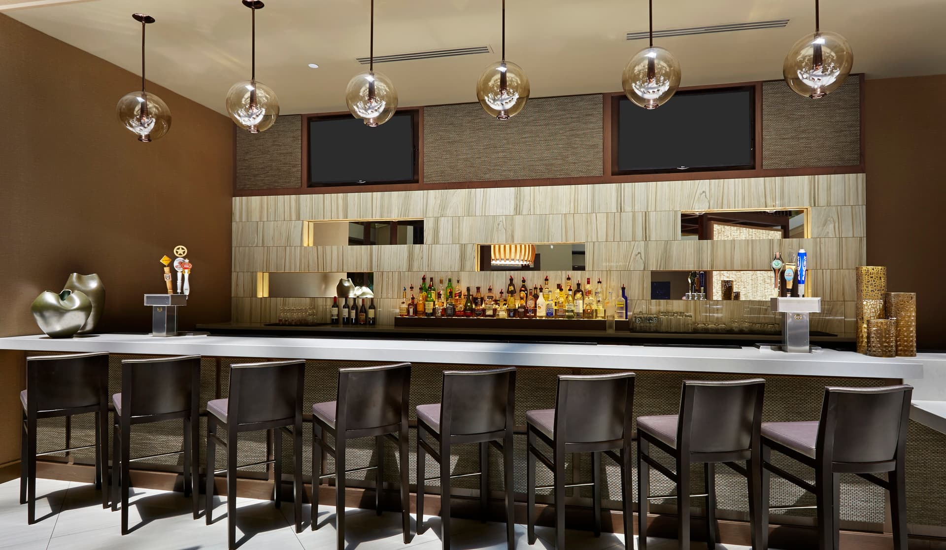 Embassy Suites by Hilton Crystal City National Airport