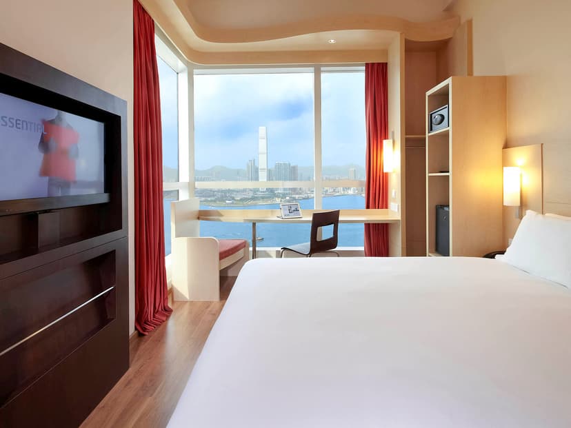 Ibis Hong Kong Central and Sheung Wan Hotel