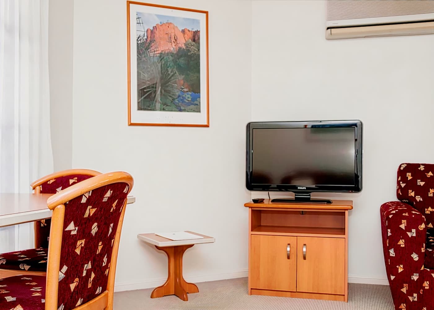 Pegasus Motor Inn & Serviced Apartments