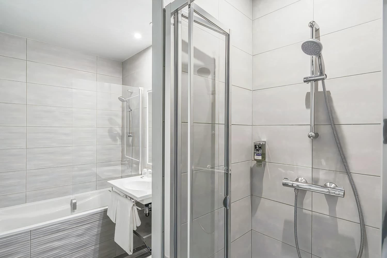 Hotel Mercure Paris Suresnes Longchamp